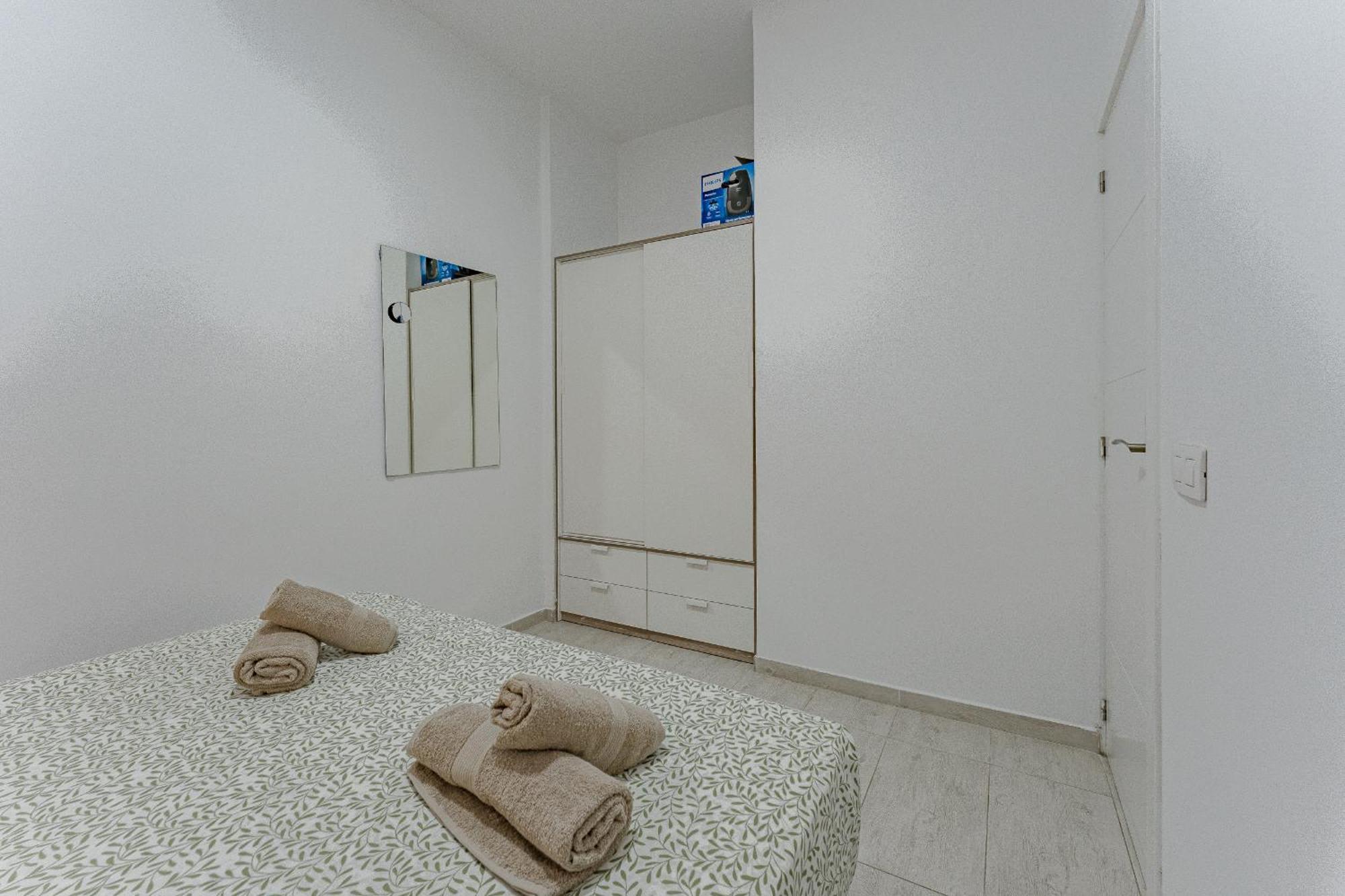 Apartamento En Parque Santiago II Арона Екстериор снимка